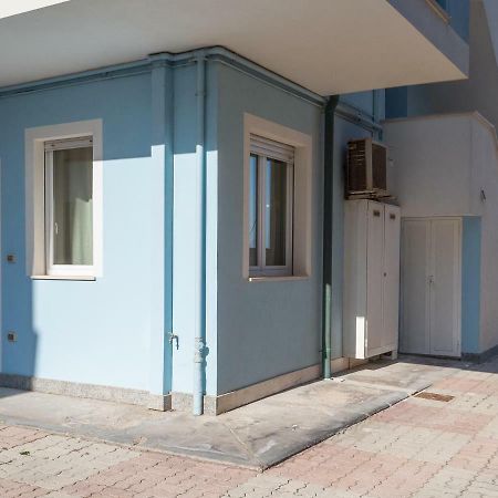 Appartamento Il Canto Della Luna Porto SantʼElpidio Exterior foto